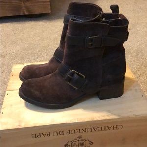 Suede booties with leather straps